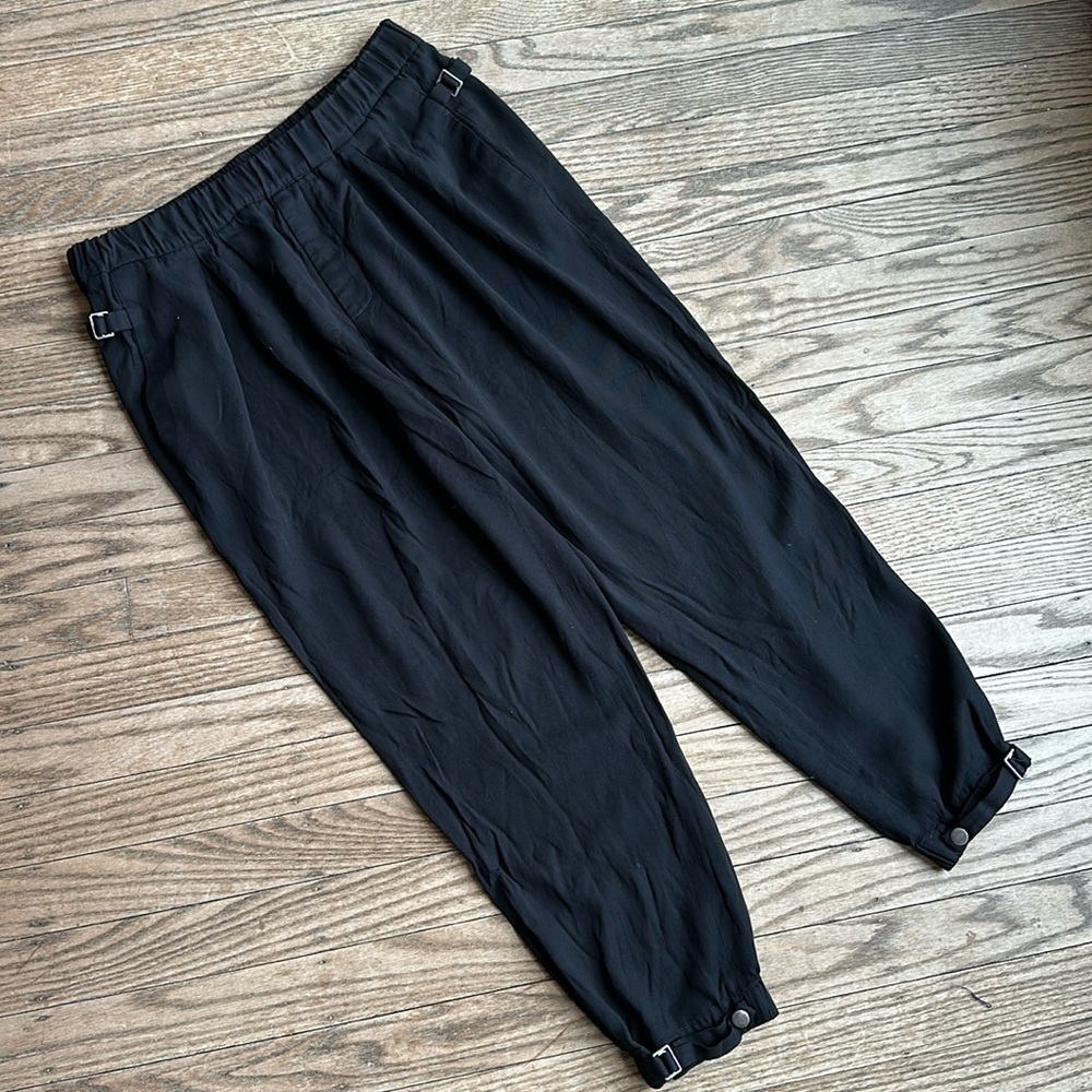 Helmut Lang Women's Cropped Jogger Pants Snap details Black Size 2 EUC